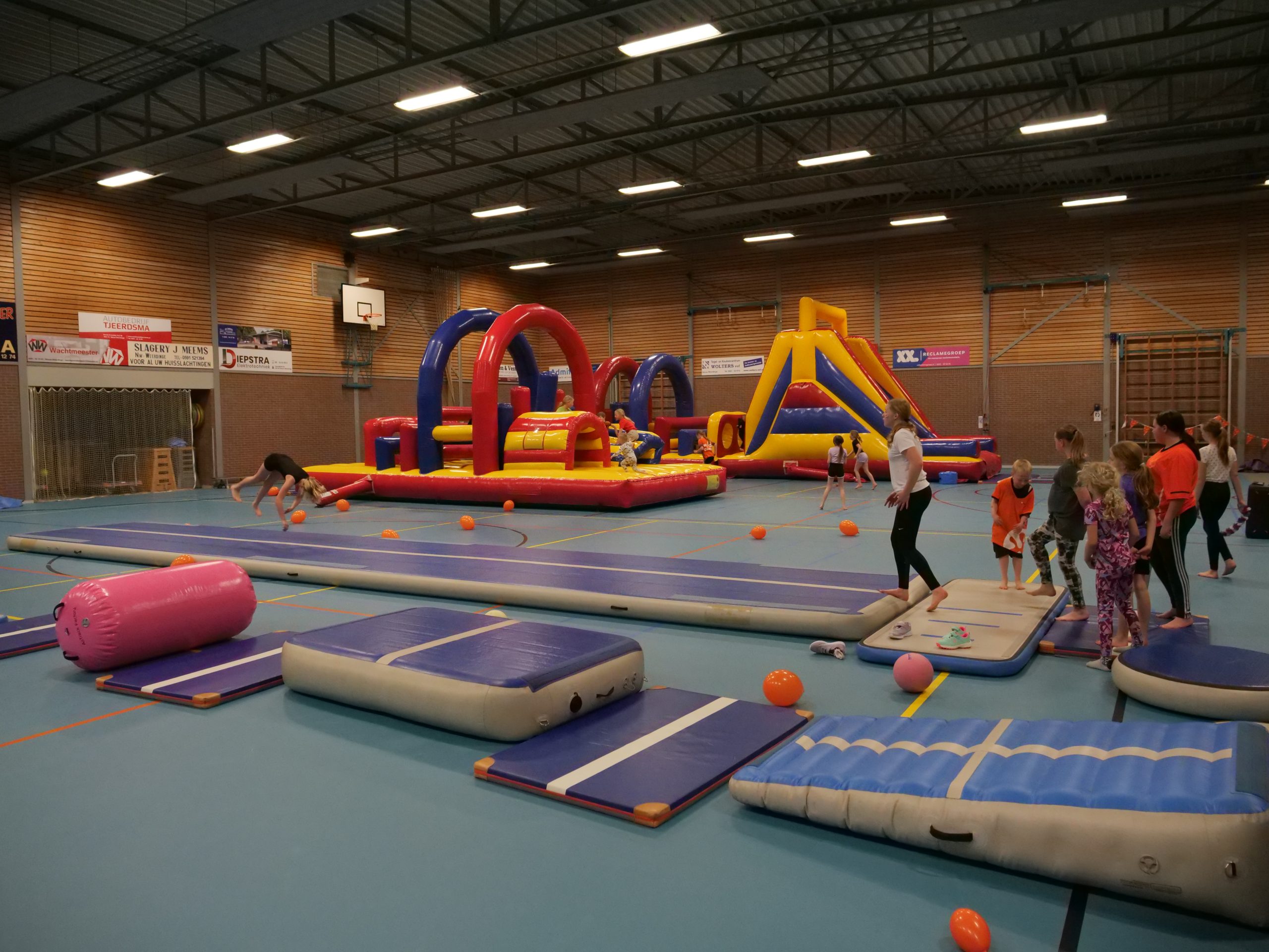 Stormbaan Airtrack Parcours Drenthe en Groningen