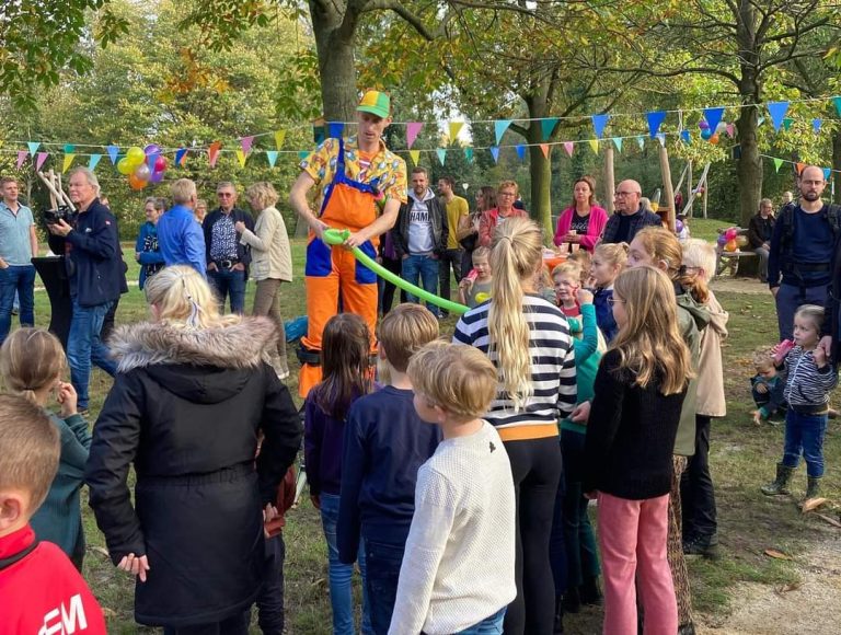 Ballon artiest inhuren